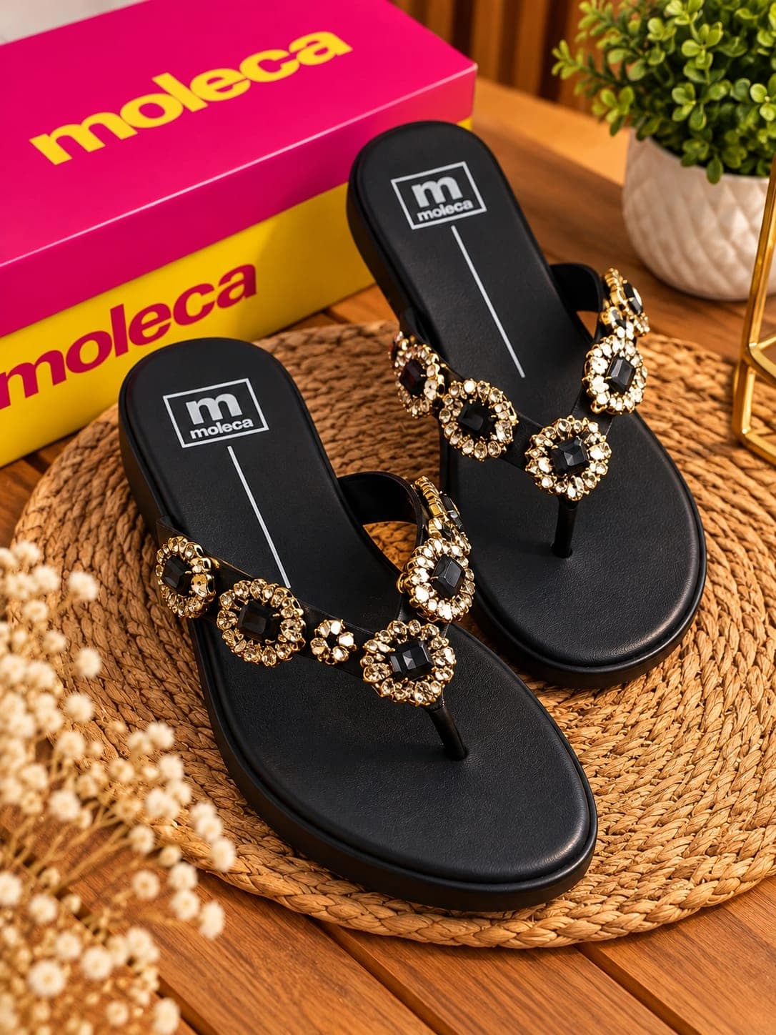Rasteirinha Feminina Moleca – Preta